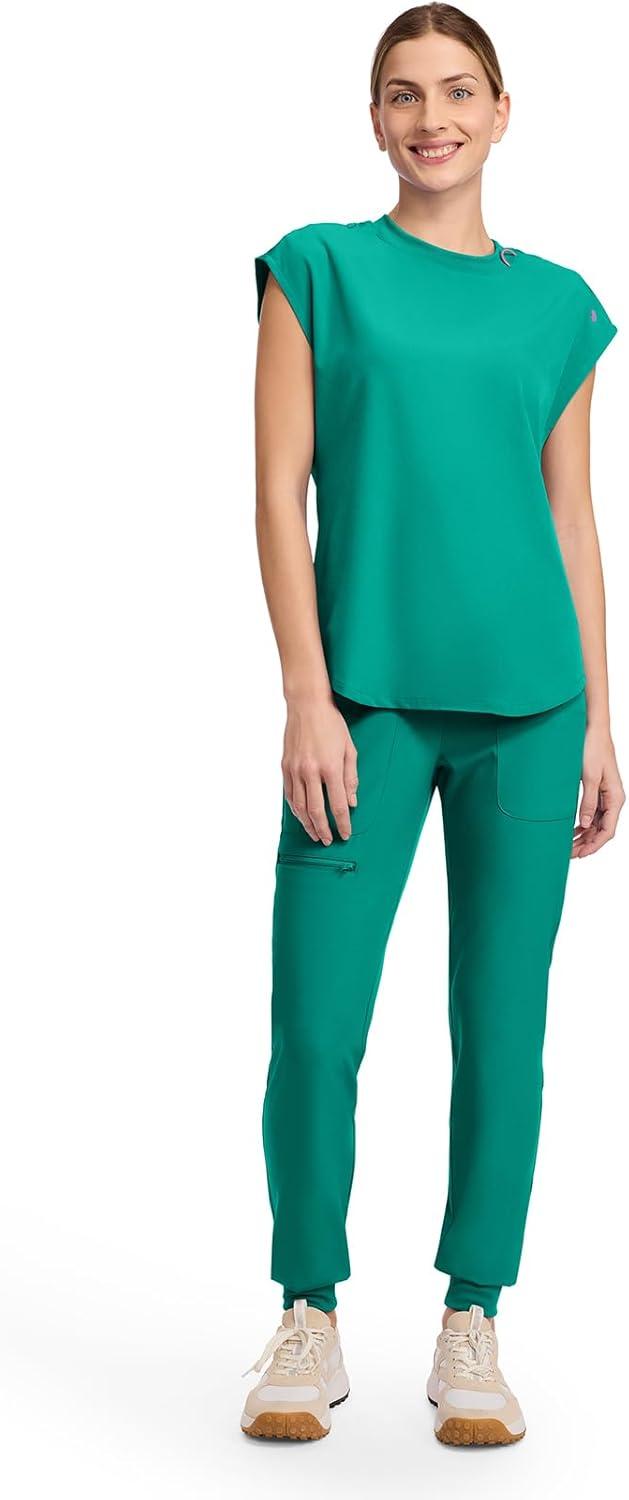 imageMed Couture Scrub Top Women Round Neck Tuckable with 2 Zipper Pockets with Rounded Hem MC703Teal Tonic